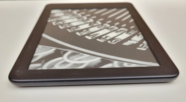 Amazon Kindle Basic 3rd (10th Generation) 300ppi, 8gb, 6" [Grade A] - Image 2