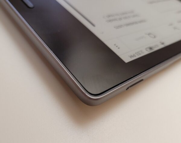 Amazon Kindle Oasis (10th Generation) 300ppi, 8gb, 7" [Grade A] - Image 7