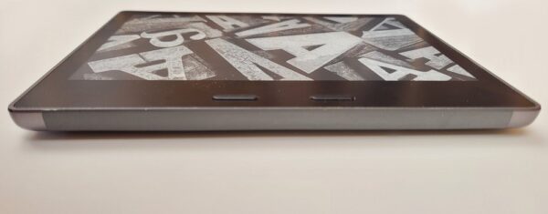 Amazon Kindle Oasis (10th Generation) Wi-Fi + LTE, 32gb, 7" [Grade A] - Image 6