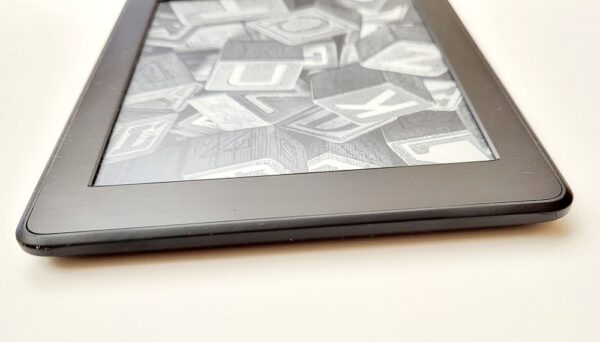 Amazon Kindle Paperwhite 1st (5th Generation) 2gb, 6" [Grade A] - Image 5