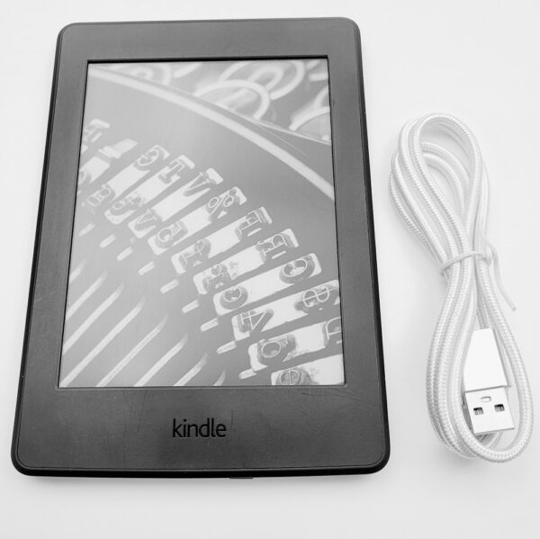 Amazon Kindle Paperwhite 3rd (7th Generation) 300ppi, 4gb, 6" [Grade B]