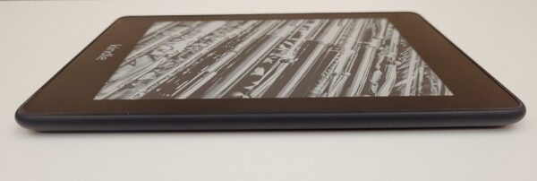 Amazon Kindle Paperwhite 4th (10th Generation) 4G LTE + Wi-Fi, 32gb, 6" [Grade A] - Image 6