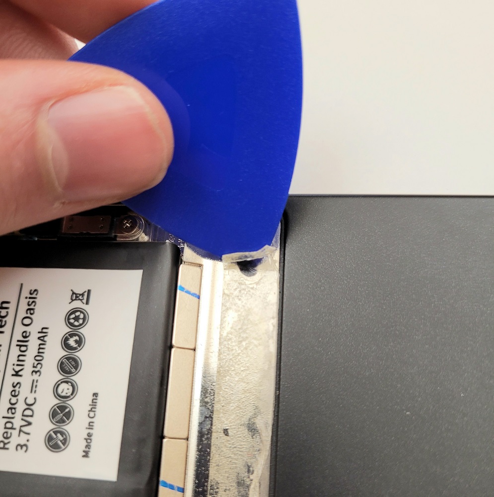 Kindle Oasis Repair Guide - Removing The Glue